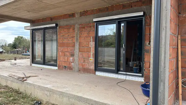 PVC klizne stijene s niskim pragom